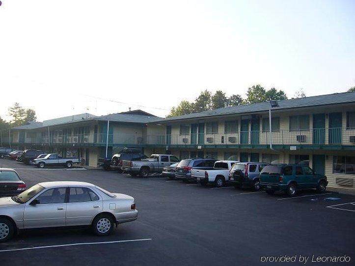 Royal Inn And Suites Charlotte Airport Exterior photo